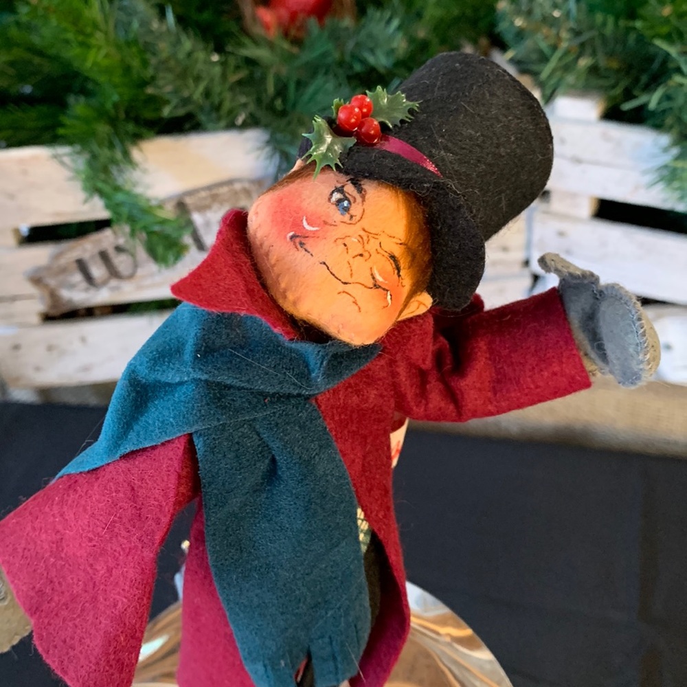 🎁 Annalee 1991 Christmas Dickens Man Male Ice Skater 7267